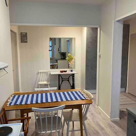 Huoneisto Laehellae Keskustaa Apartment Пиексамаки Екстериор снимка
