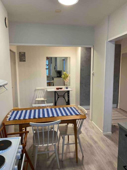 Huoneisto Laehellae Keskustaa Apartment Пиексамаки Екстериор снимка