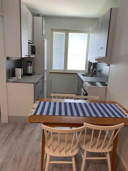 Huoneisto Laehellae Keskustaa Apartment Пиексамаки Екстериор снимка